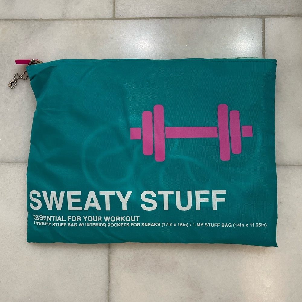 Gym Pouch Set. Keeps sweaty clothes separate from clean clothes. NWOT.